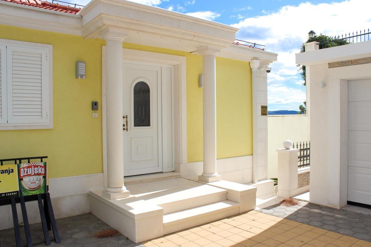 Apartments - Villa Sabrina เบรลา ภายนอก รูปภาพ