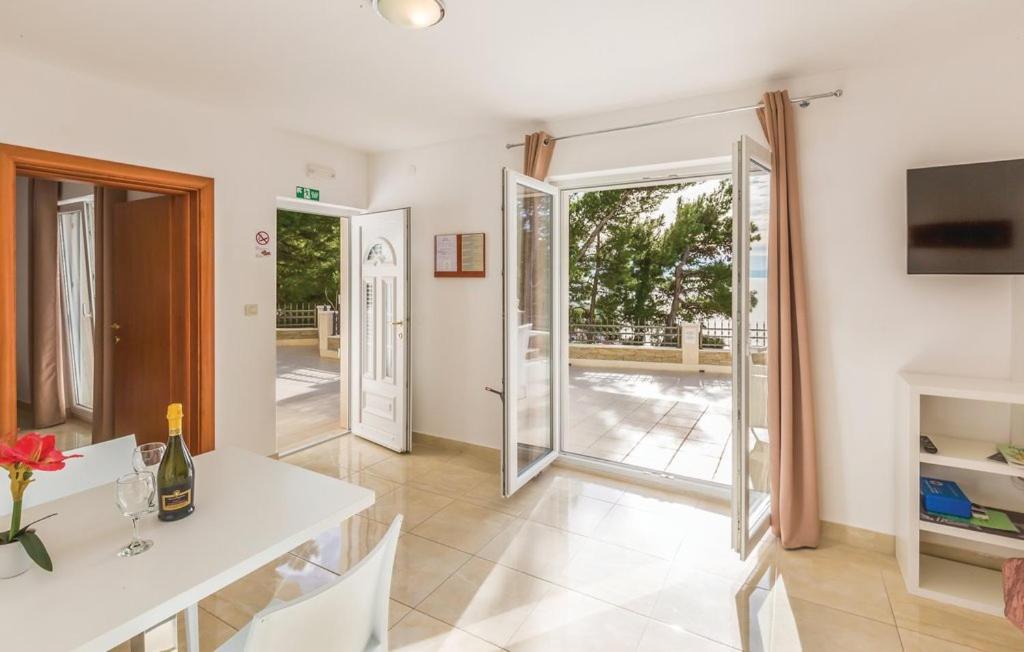 Apartments - Villa Sabrina เบรลา ภายนอก รูปภาพ