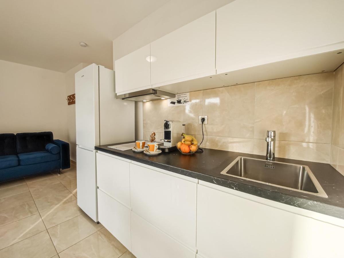 Apartments - Villa Sabrina เบรลา ภายนอก รูปภาพ