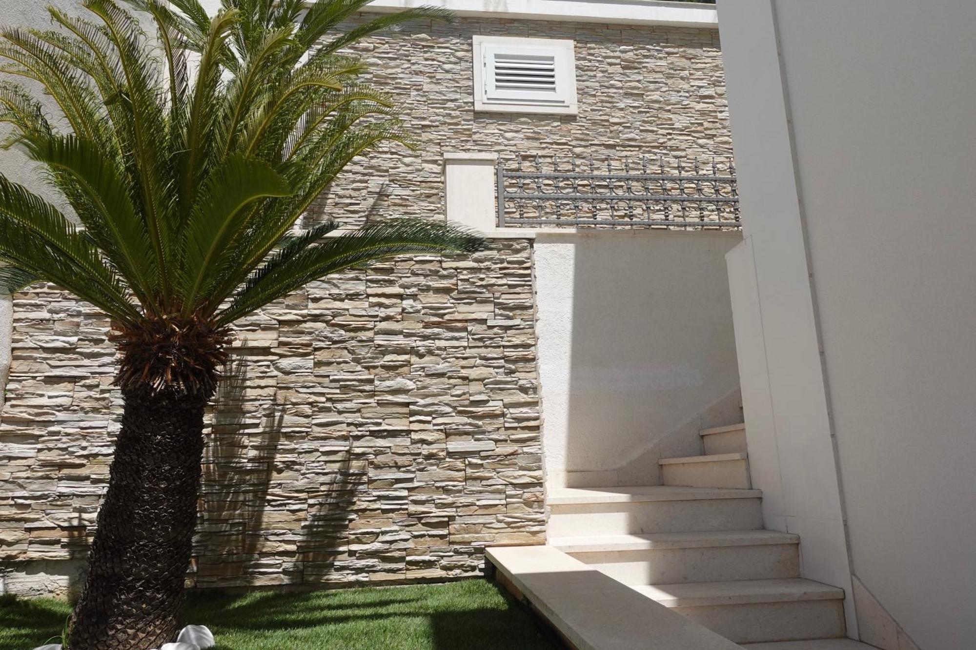 Apartments - Villa Sabrina เบรลา ภายนอก รูปภาพ